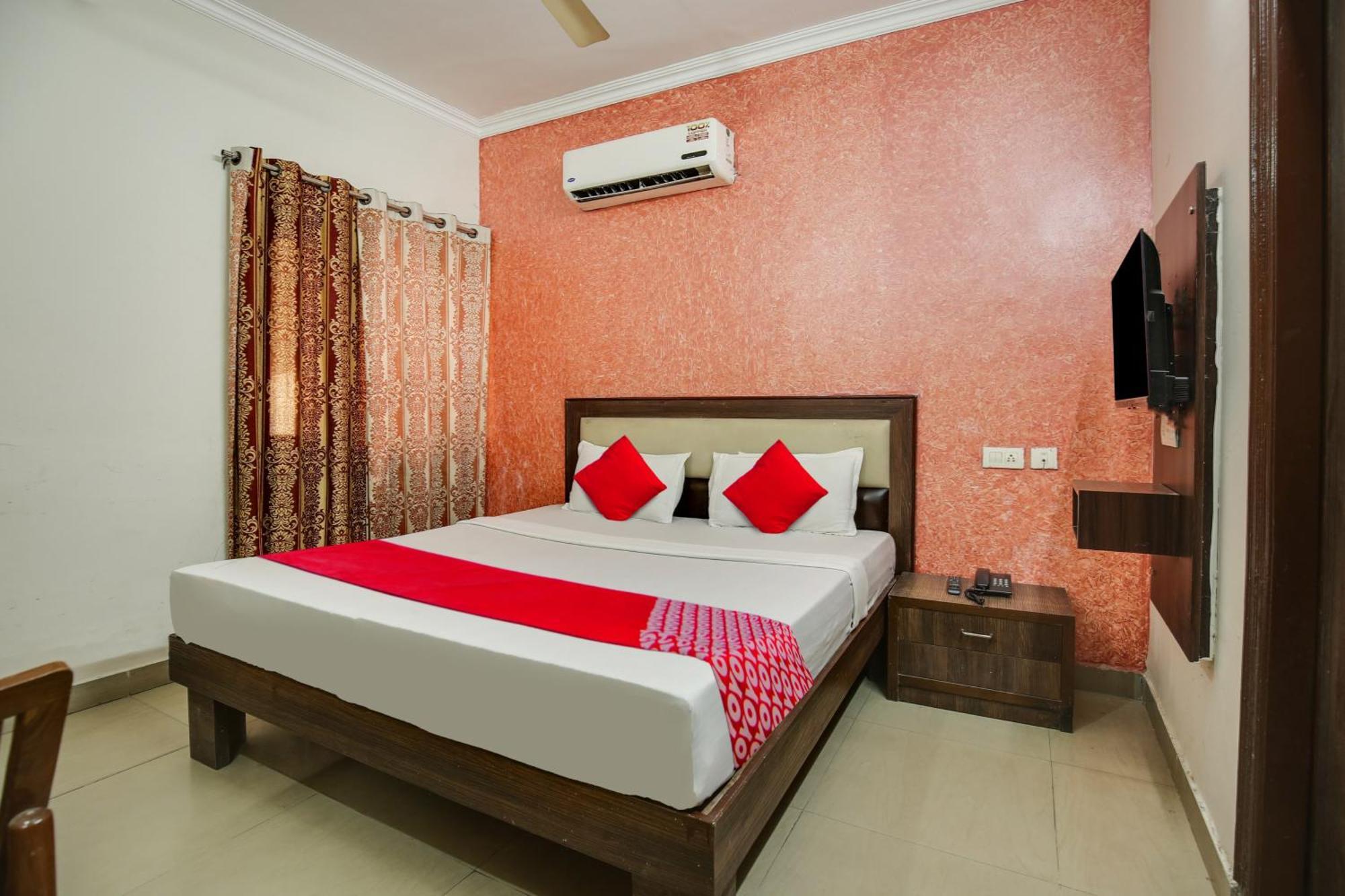 Hotel O Royal Mohali Kültér fotó