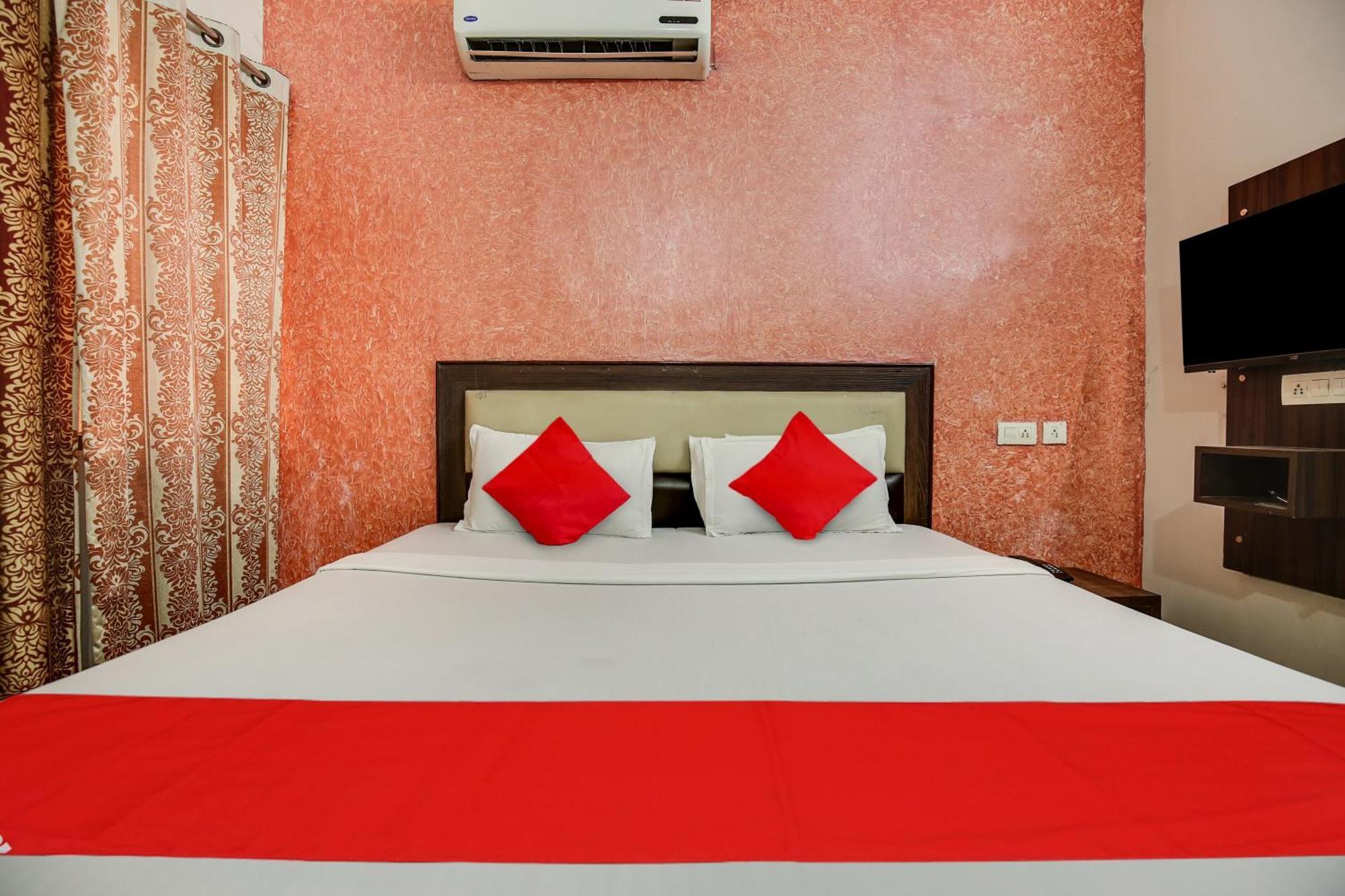 Hotel O Royal Mohali Kültér fotó