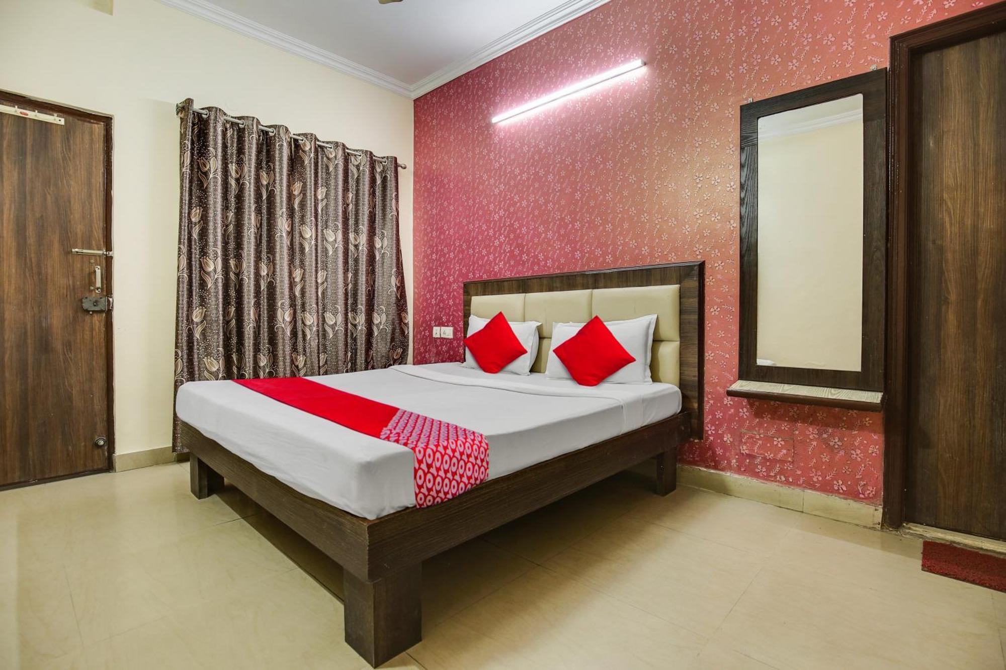 Hotel O Royal Mohali Kültér fotó