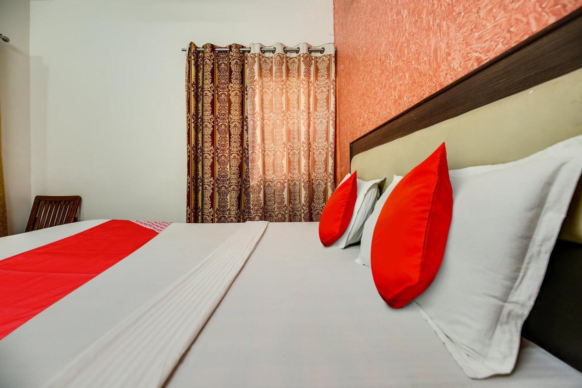 Hotel O Royal Mohali Kültér fotó