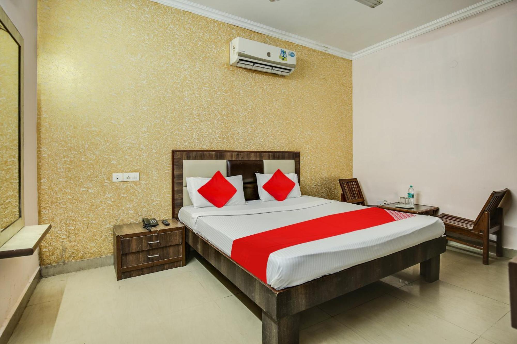 Hotel O Royal Mohali Kültér fotó