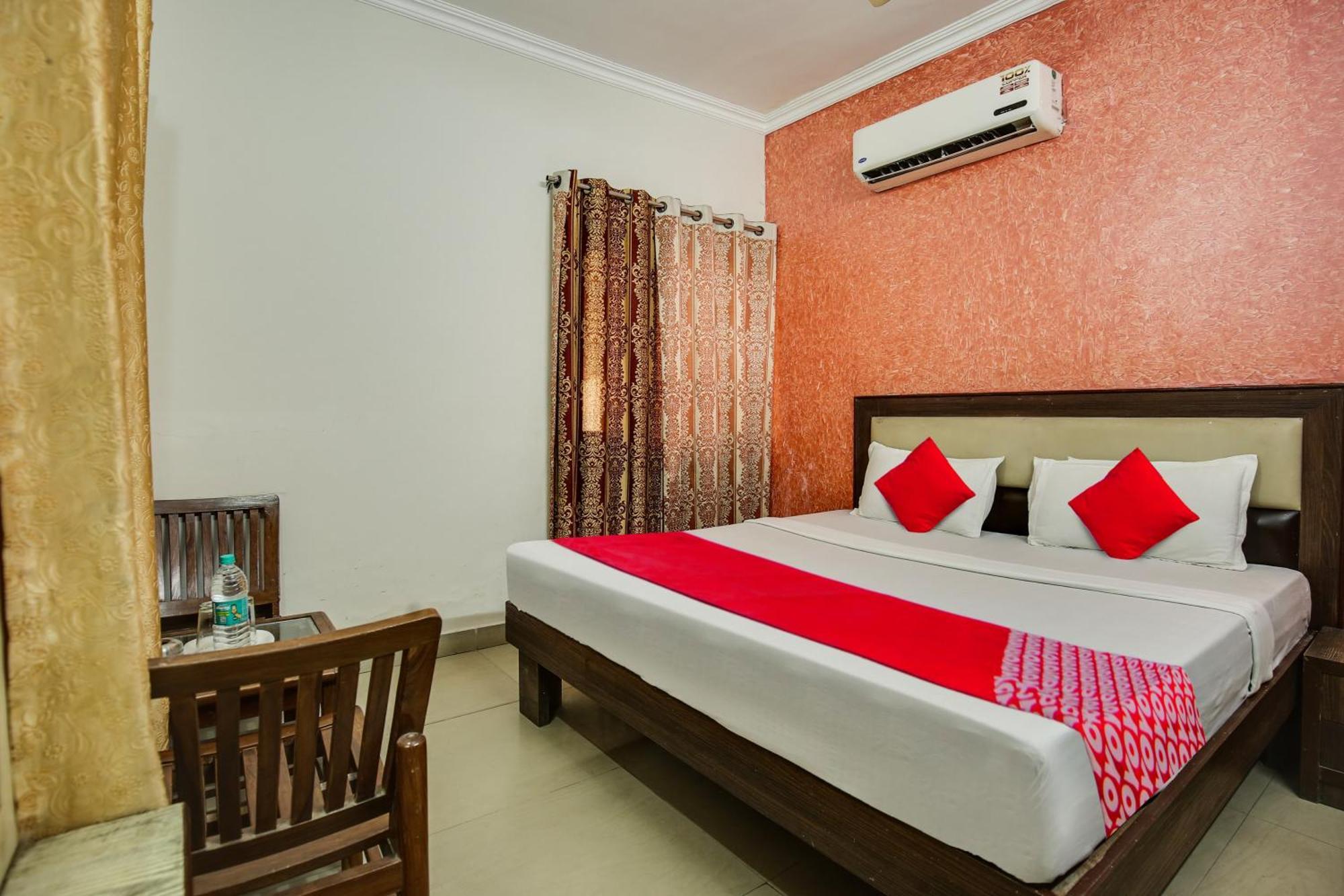 Hotel O Royal Mohali Kültér fotó